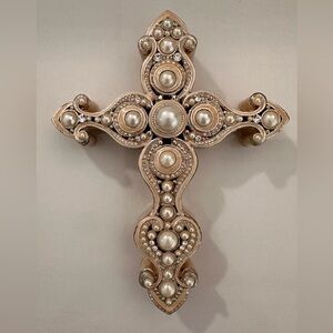 OLIVIA RIEGEL CROSS TRINKET BOX